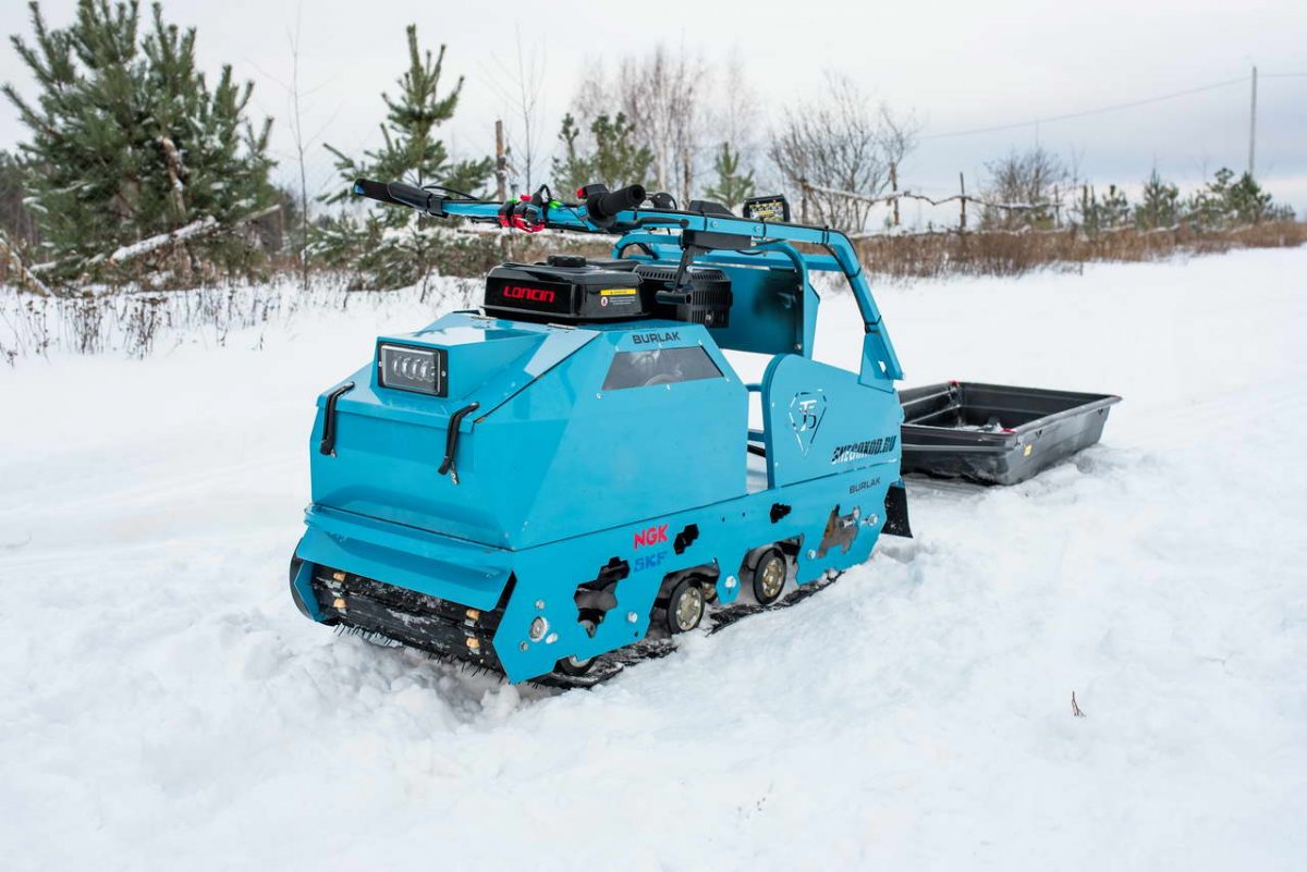 Мотобуксировщик Бурлак Таежник